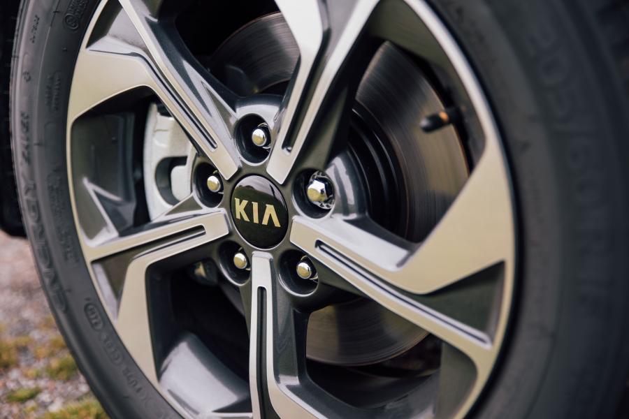 Колеса Kia XCeed 1.0 T-GDi 2019 года  (UK) (фото 48 из 91)